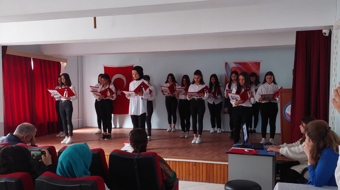 Okulumuzda 12 Mart İstiklâl Marşının Kabulü ve Mehmet Akif Ersoy'u Anma Günü Programı Düzenlendi